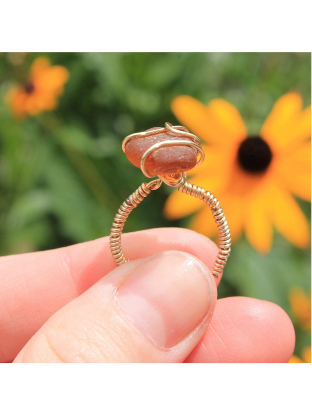Handmade gold wire wrapped brown seaglass ring ππ«
PM me with any questions ab - Picture 1 of 3